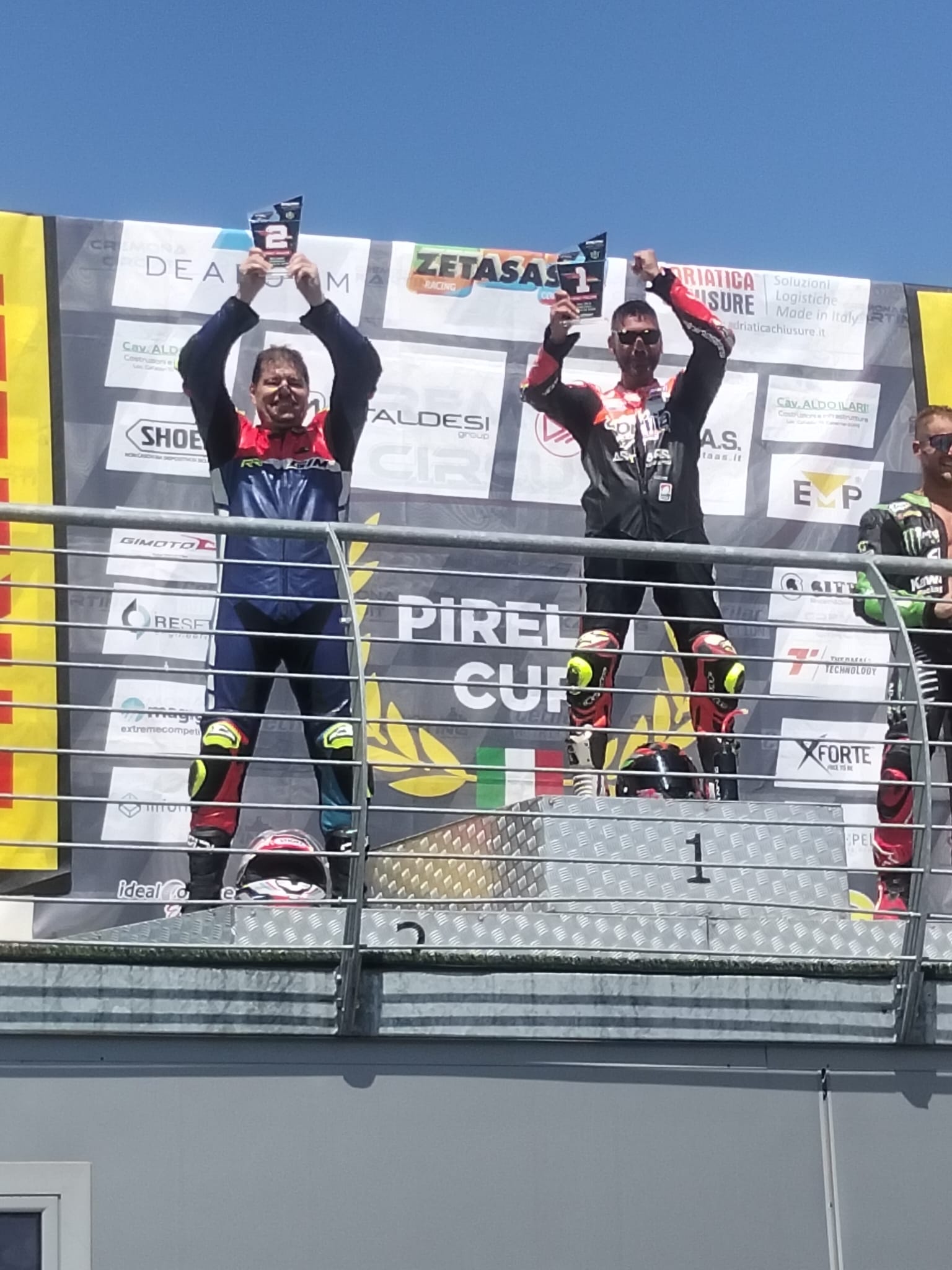 Festa sul podio Pirelli Cup